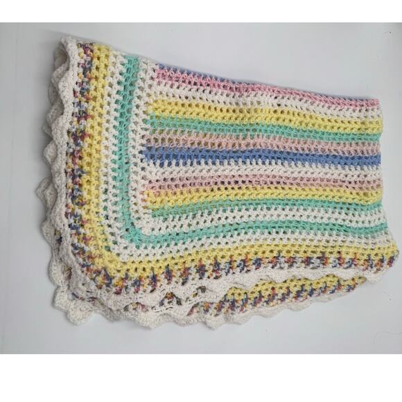 Afagan Crochet Pastel Colors of Yellow Pink Green Blue Scalloped Edge - Picture 2 of 4